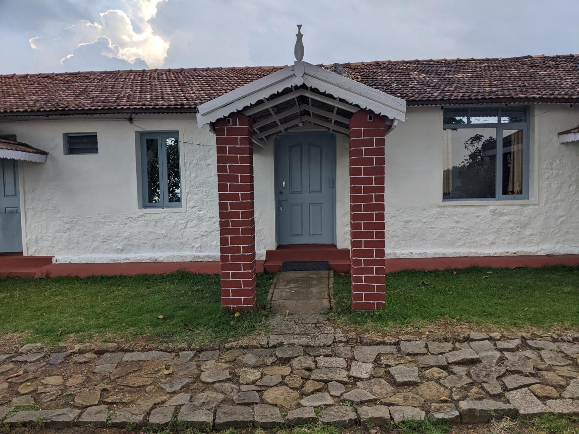 Moksha Infinity Valley Kotagiri Rum bild